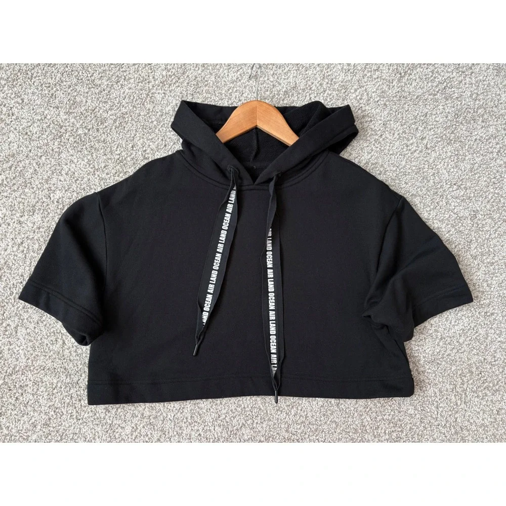 Alo Yoga Womens Short Sleeve Cropped Hoodie Black 
